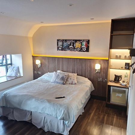 Ridge-Rock Accommodation Carrick on Shannon 外观 照片